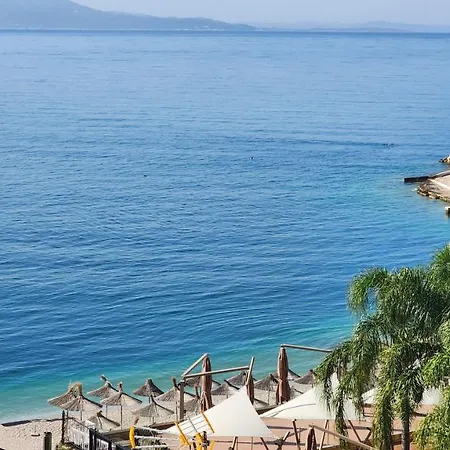 Sunflower Sea View Apartment