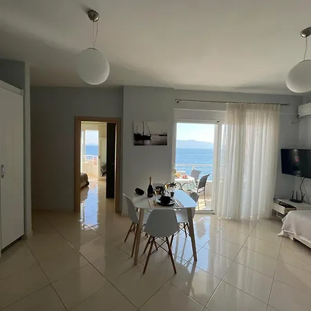 Sunflower Sea View Apartment